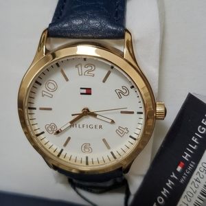 🇺🇲 TOMMY HILFIGER NAVY PEBBLE STRAP WATCH 🇺🇲